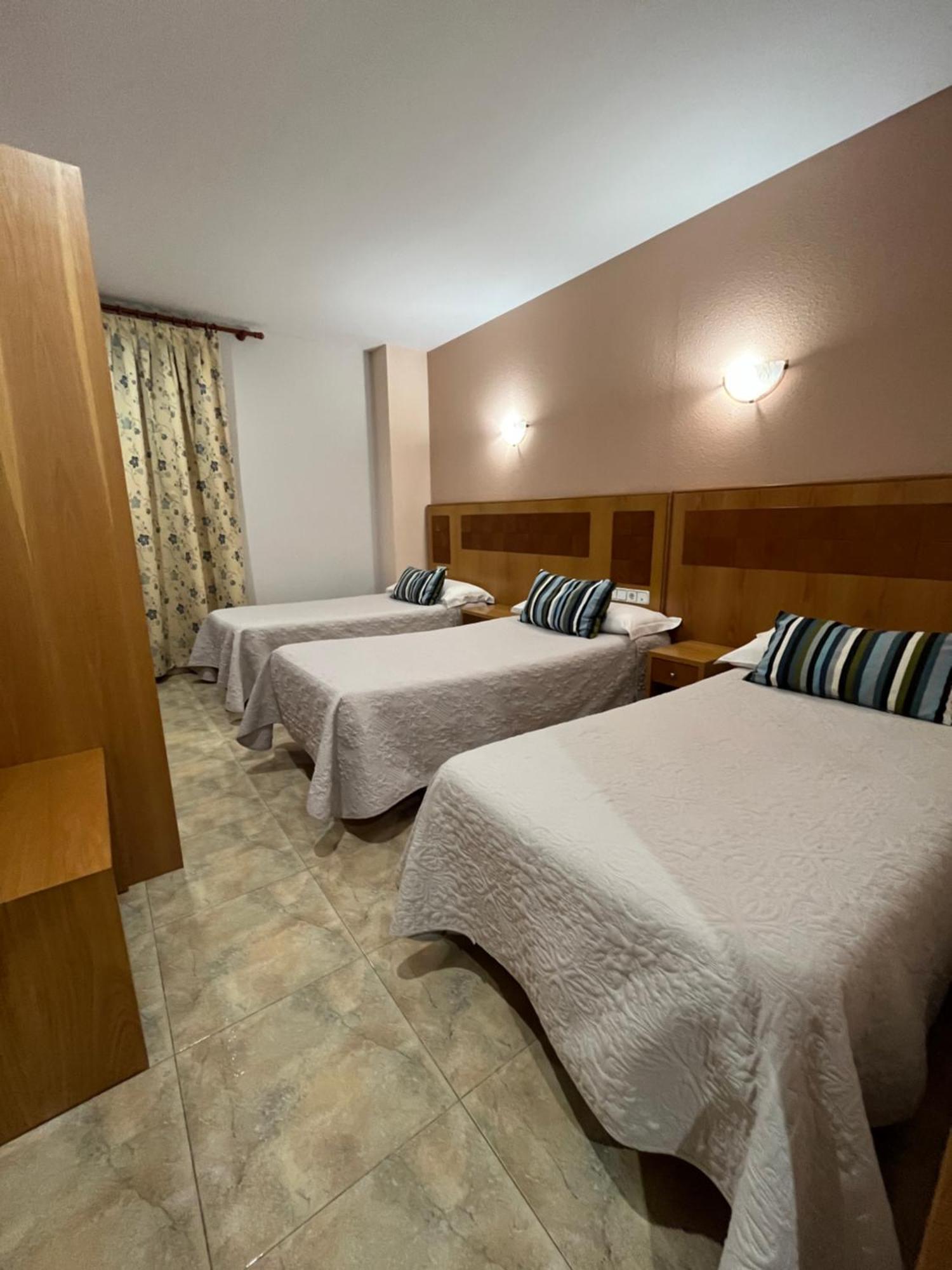 Hostal Azul El Molar Eksteriør billede