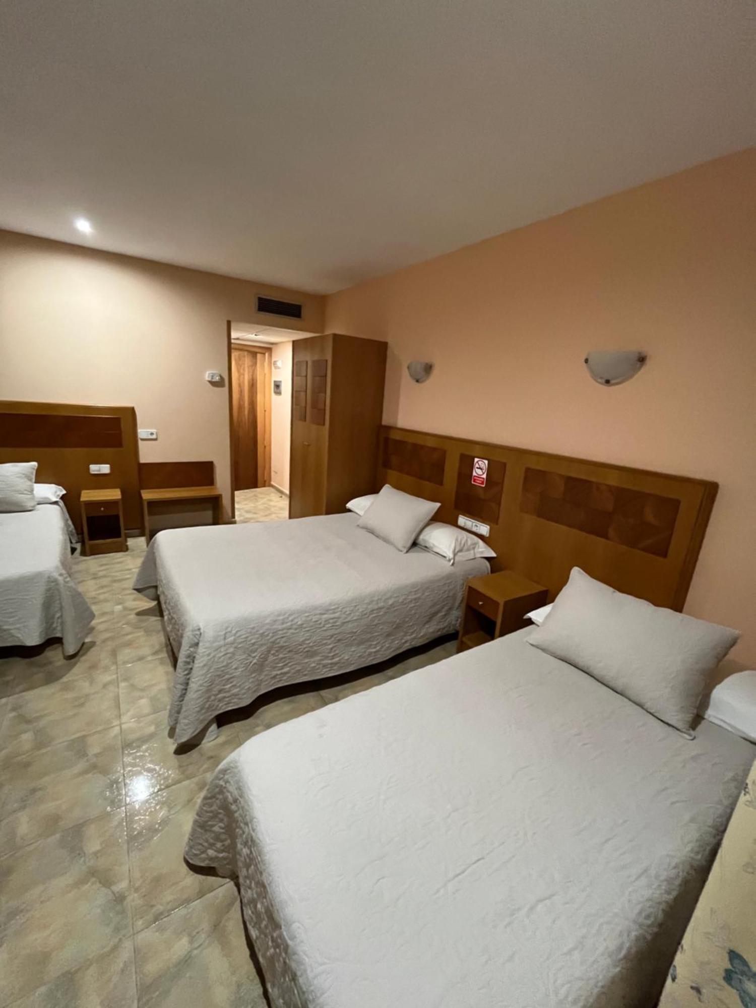 Hostal Azul El Molar Eksteriør billede