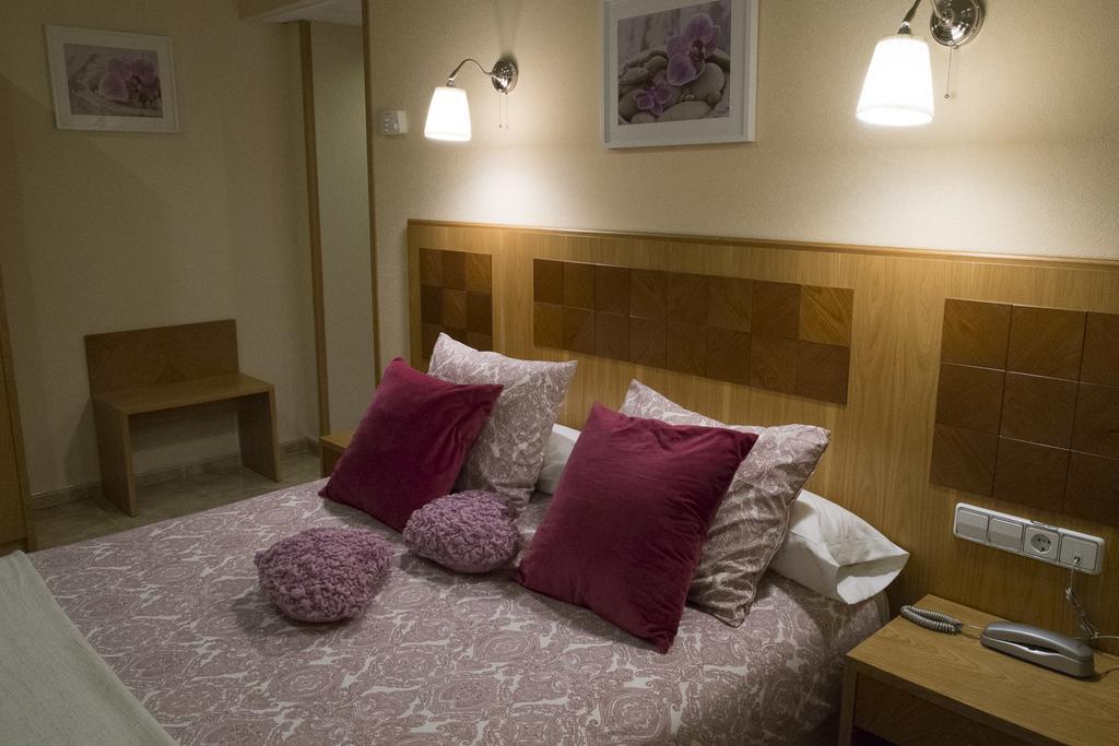 Hostal Azul El Molar Værelse billede